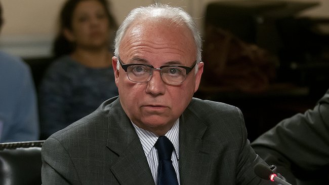 CDE se querelló contra ex general director de Carabineros