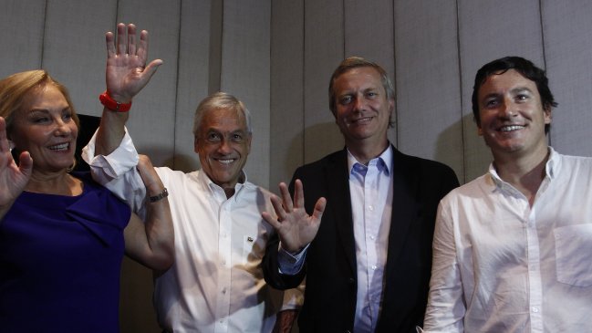 Elecciones: Piñera hace gesto a Kast de cara a la segunda vuelta