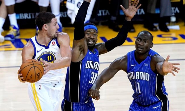 Curry y Thompson hacen sentir su inspiración en nuevo triunfo de Golden State