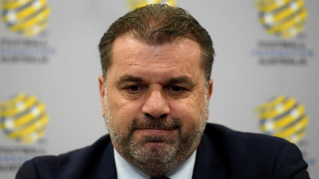 Técnico de Australia renunció a pocas semanas de conseguir la clasificación a Rusia 2018