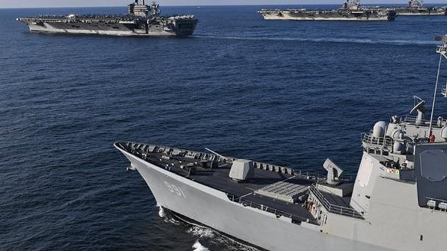 Avión militar de EEUU cayó al mar con 11 personas a bordo