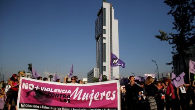 [Fotos] Marcha contra la violencia hacia las mujeres se tomó la Alameda ...