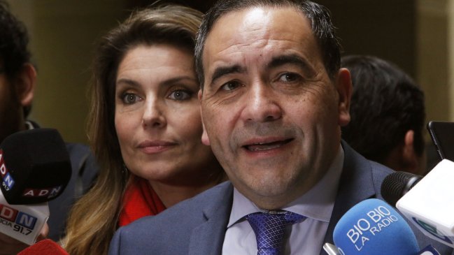 Presidente de la Cámara Baja desmintió a Eyzaguirre por financiamiento a nuevos parlamentarios