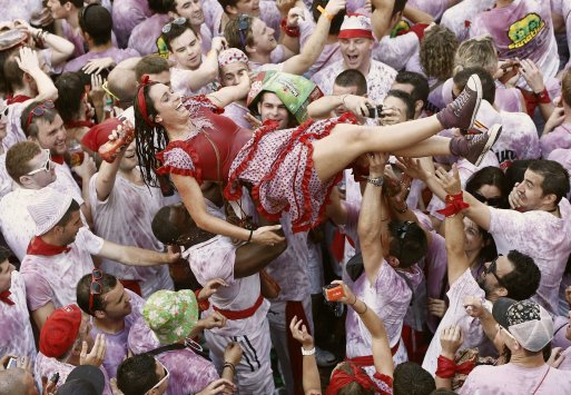 Piden más de 20 años de cárcel para acusados de violar a una joven en fiesta de San Fermín