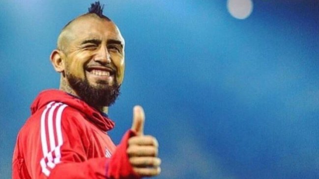 Arturo Vidal compartió su nueva calificación en el FIFA 18