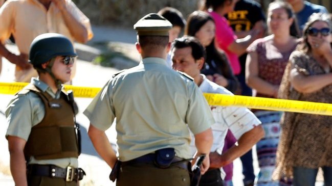 Una persona quedó en riesgo vital tras riña callejera en el centro de Santiago