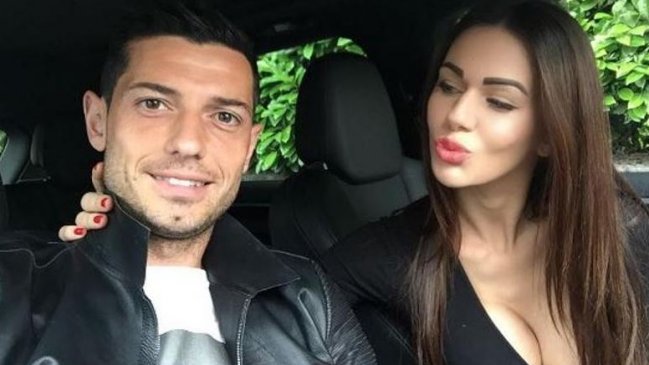 Modelo criticó a los futbolistas como amantes y le pidieron el divorcio