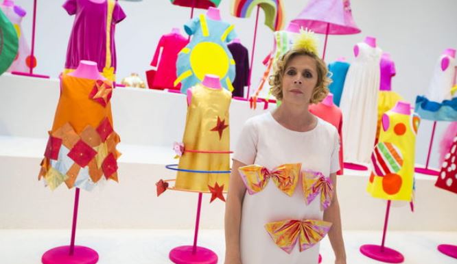 Agatha Ruiz de la Prada usó una burka al firmar su divorcio