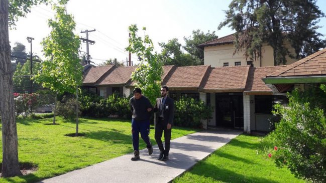 PDI detuvo a tres trabajadores que simularon asalto a camión con mercadería en Las Condes