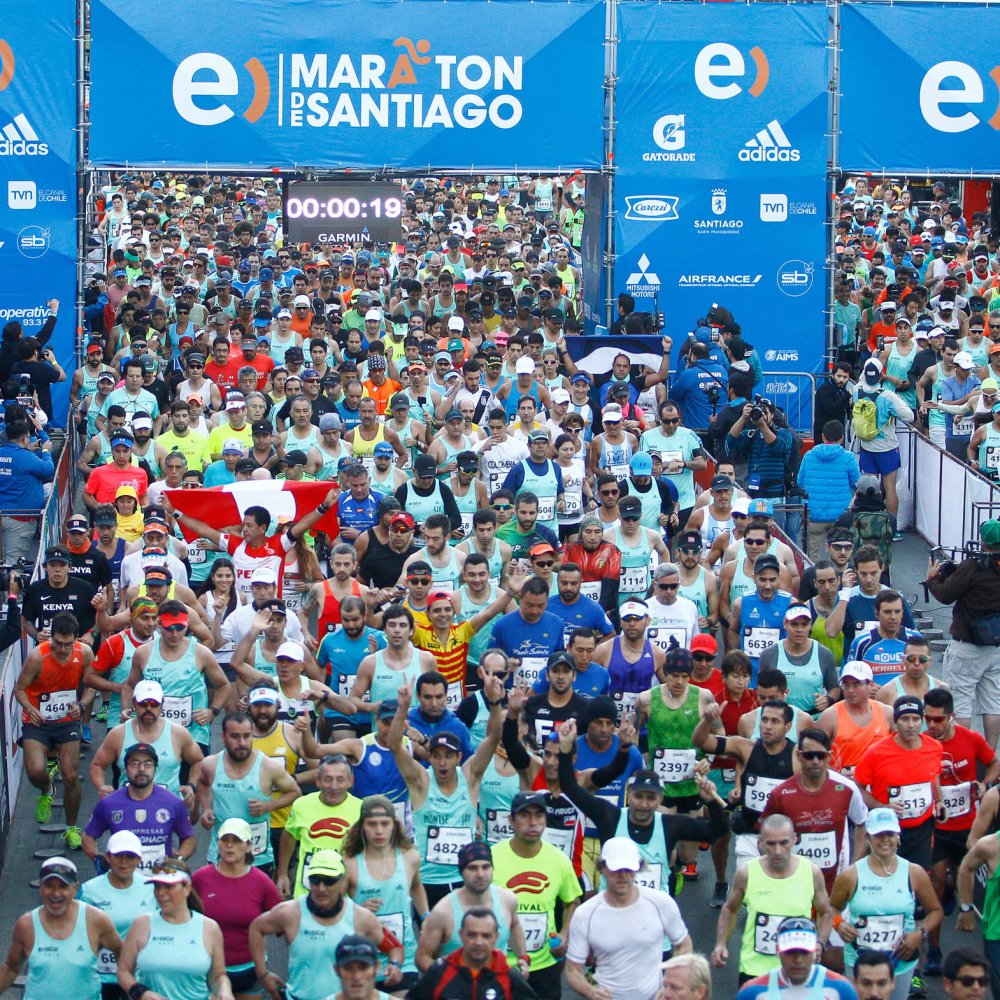 Adultos mayores sorprendieron con récord de inscritos para Maratón de Santiago
