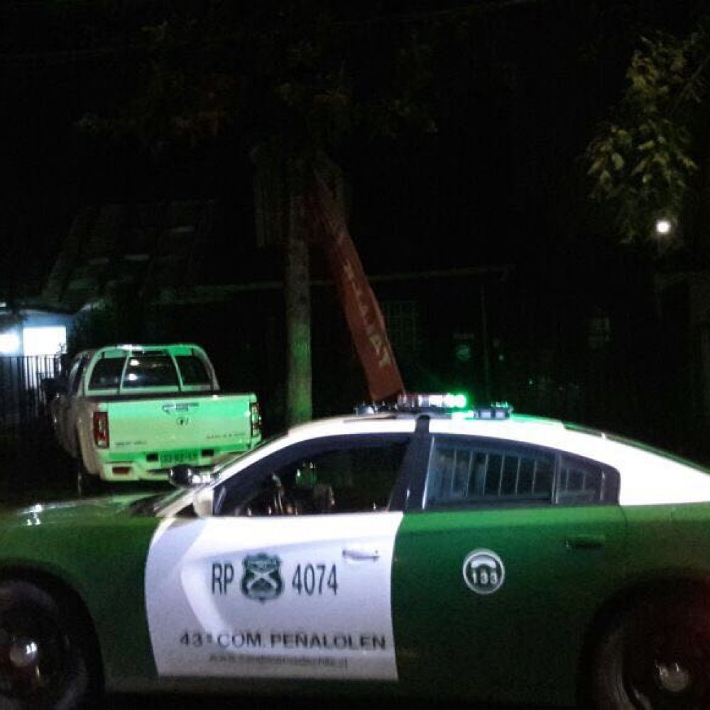 Conductora sufrió portonazo en Peñalolén