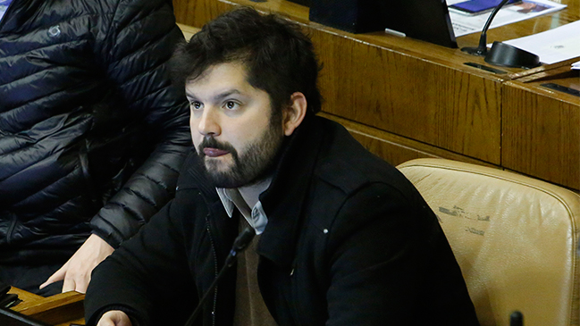 Boric aún no define su voto: No me siento convocado en un 