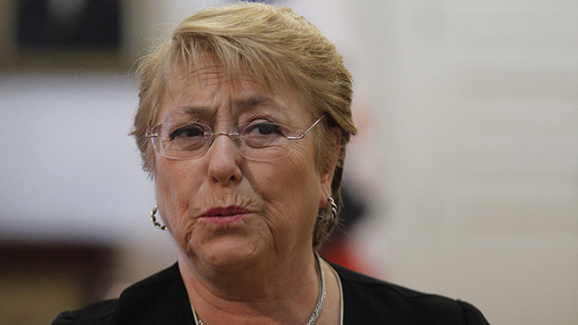 Bachelet defendió cambios 