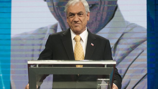 Piñera: Guillier está vendiendo humo con su programa