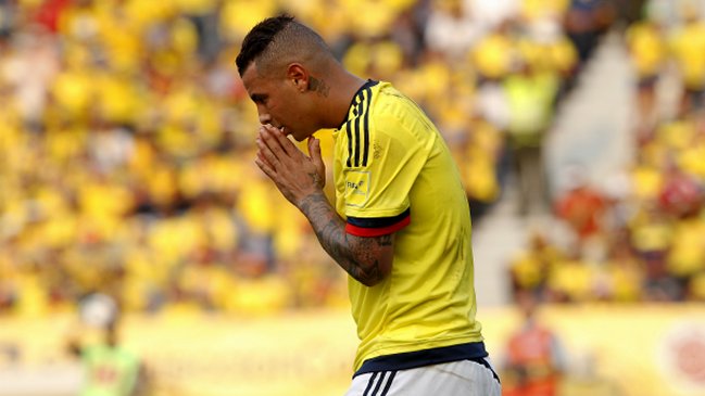 La FIFA castigó a Edwin Cardona por su burla racista