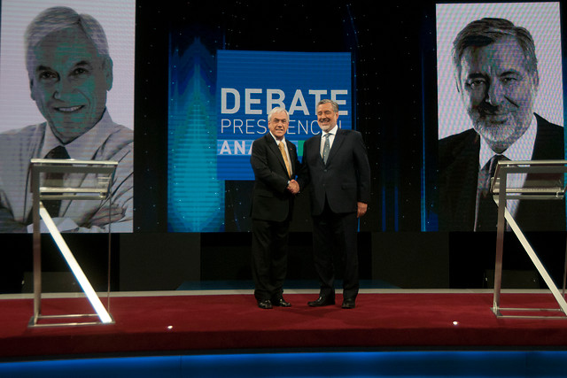 Analista político: Fue un debate entre un gritón y un sordo