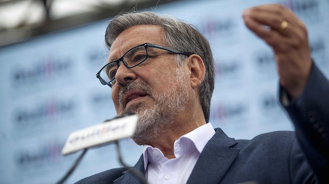 Equipo de Guillier se acomoda a la promesa de condonar el CAE 