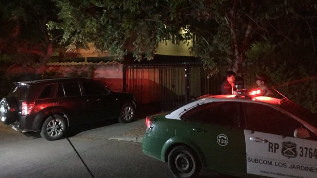 Conductor sufrió portonazo en La Florida: Asaltantes lo amenazaron con armas de fuego