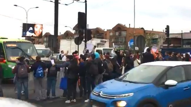 Huelguistas del Tren Central protestaron en Alameda con Las Rejas