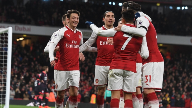 Alexis participó en la ajustada victoria de Arsenal sobre Newcastle en la Premier League