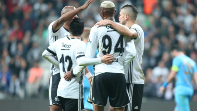 Besiktas de Gary Medel logró demoledora victoria sobre Osmanlispor en Turquía