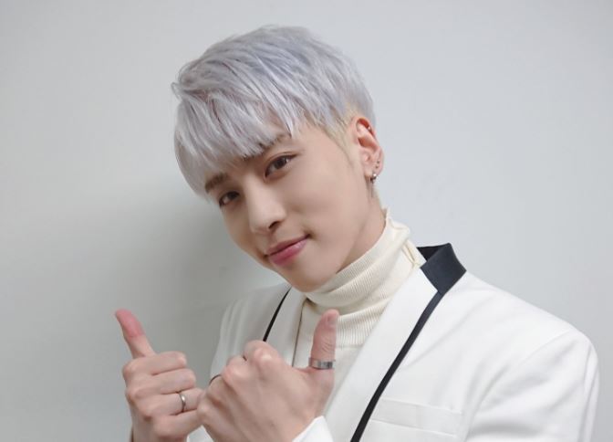 Hallan muerto a líder de popular banda de k-pop SHINee