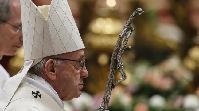 Papa Francisco participará en funeral del cardenal que encubrió a curas pederastas