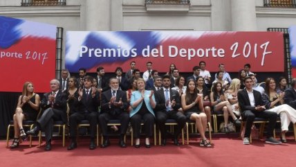 Presidenta Bachelet encabezó entrega de Premios del Deporte 2017 en el Palacio de La Moneda
