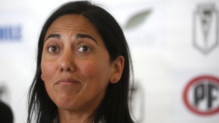   Santiago Morning presentó a su nuevo cuerpo técnico con Paula Navarro como ayudante 