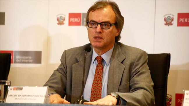 Perú: Ministro del Interior renunció tras intento de destitución de PPK