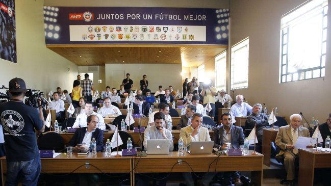 La agitada jornada del Consejo de Presidentes de la ANFP