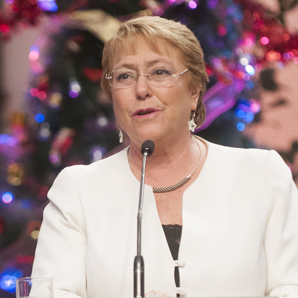 Presidenta Bachelet a Villa Santa Lucía: 
