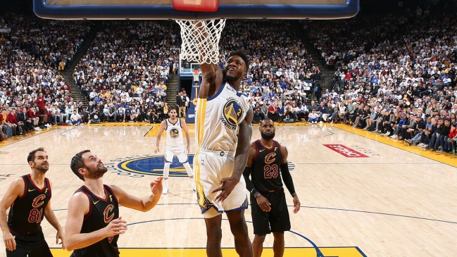 Golden State Warriors derribó a Cleveland Cavaliers en la reedición de la última final de la NBA
