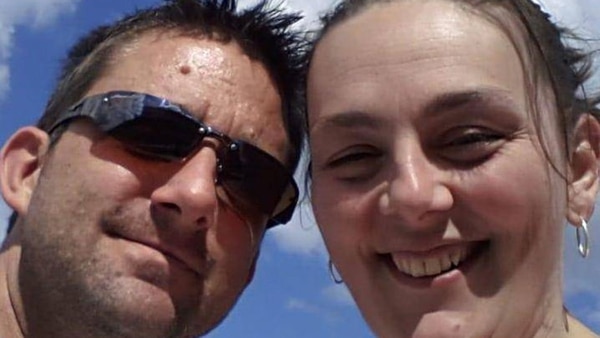 Viudo compartió una foto de su esposa moribunda y fue censurado