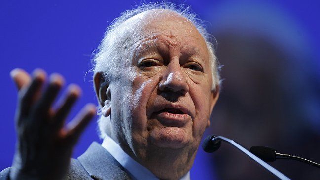 PPD invitó a Ricardo Lagos a un debate sobre el futuro del partido