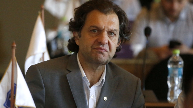 Blanco y Negro: Si Mosa tiene que llamar a Barrios, lo hará