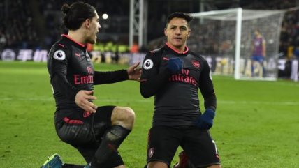 Alexis Sánchez brilló con su doblete ante Crystal Palace en Inglaterra