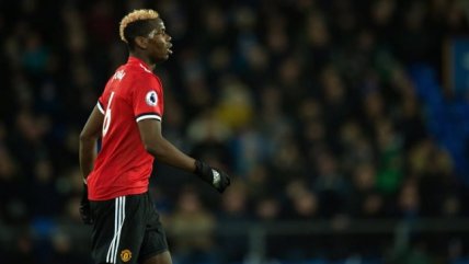 Manchester United derrotó a domicilio a Everton y le puso presión a Chelsea