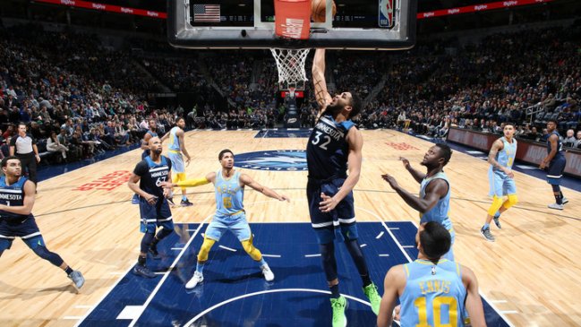 Los Lakers prolongaron su mala racha ante Minnesota