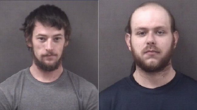 Ataque de celos y borrachera llevó a dos hombres a robar y matar 20 gallinas