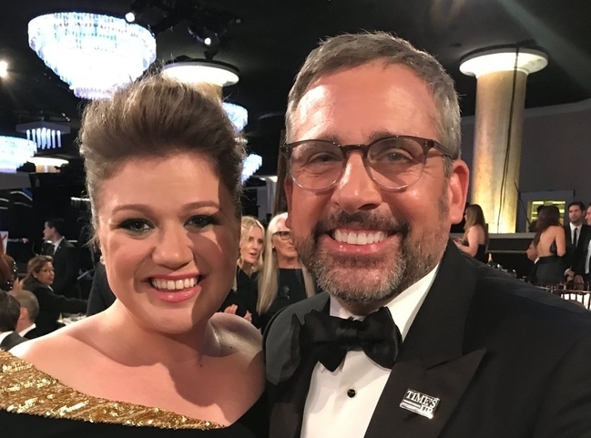 Steve Carell conoció a Kelly Clarkson 13 años después de 