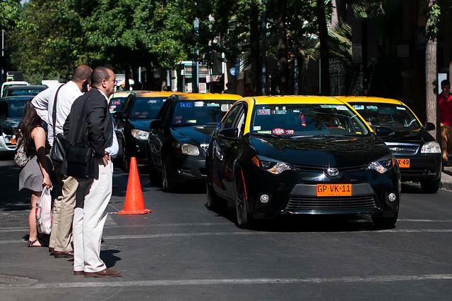 Seremi de Transportes mantiene tarifas de taxis básicos para primer semestre de 2018