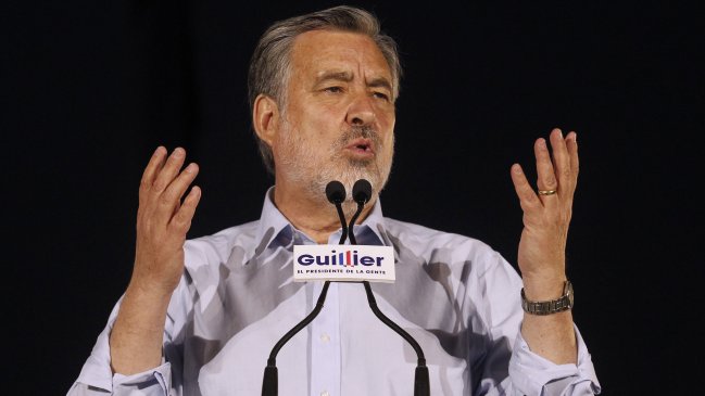 Ex jefe programático de Guillier: El Banco Mundial sumó a la campaña de 