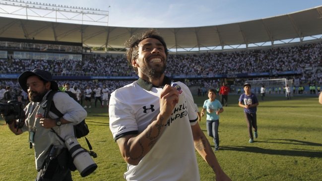 Valdivia, Valdés y Barroso se sumaron a la pretemporada de Colo Colo