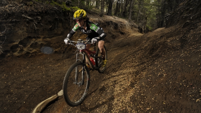 El chileno Eyair Astudillo ganó la primera etapa del Transandes Challenge 2018