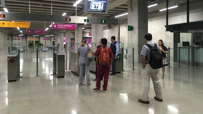 Línea 6 del Metro de Santiago presentó problemas por varias horas