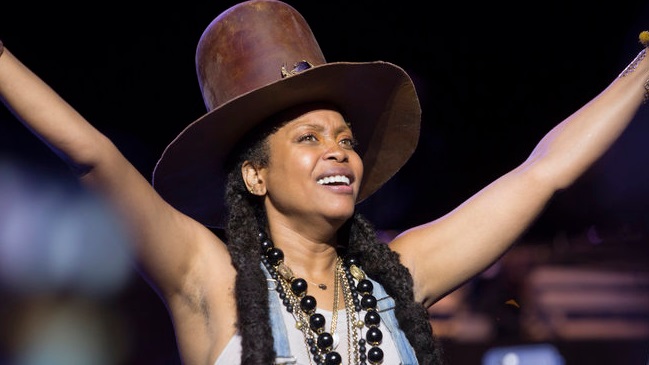 Cantante de soul encontró el lado bueno de Hitler y defendió a Bill Cosby