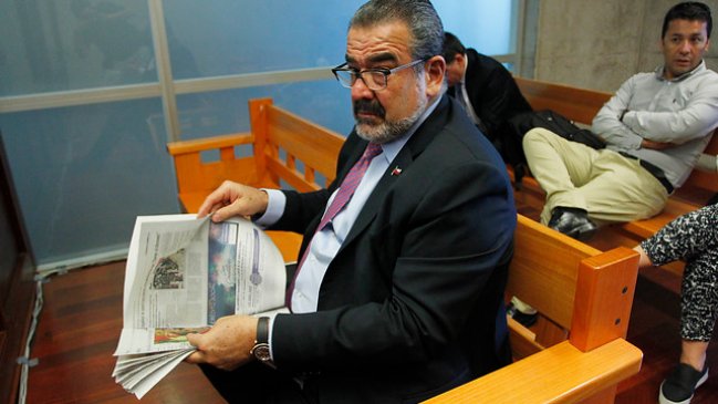 La graciosa respuesta de Andrónico Luksic a tuitero que criticó a sus seguidores