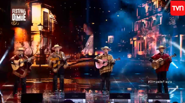 Con varias pifias se presentaron Los Huasos Quincheros en Olmué