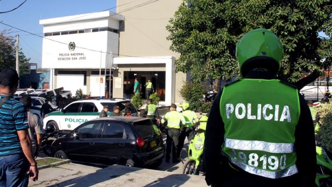 Un tercer atentado contra la Policía en Colombia dejó al menos dos muertos